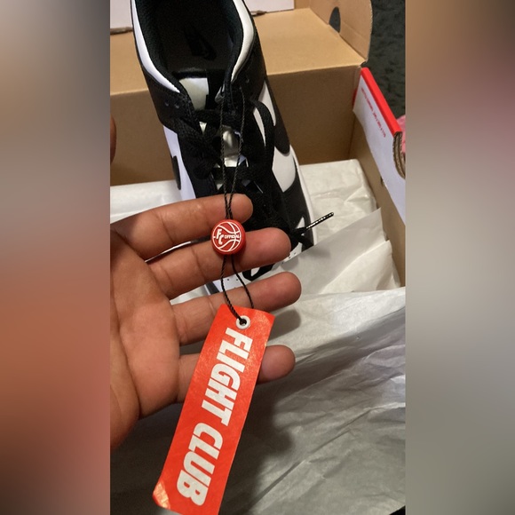 Nike Dunks Low Panda - Picture 5 of 6